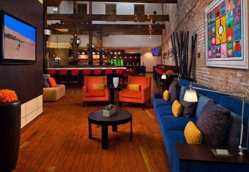 Hotel Courtyard By Marriott New Orleans Warehouse Arts District Exterior foto
